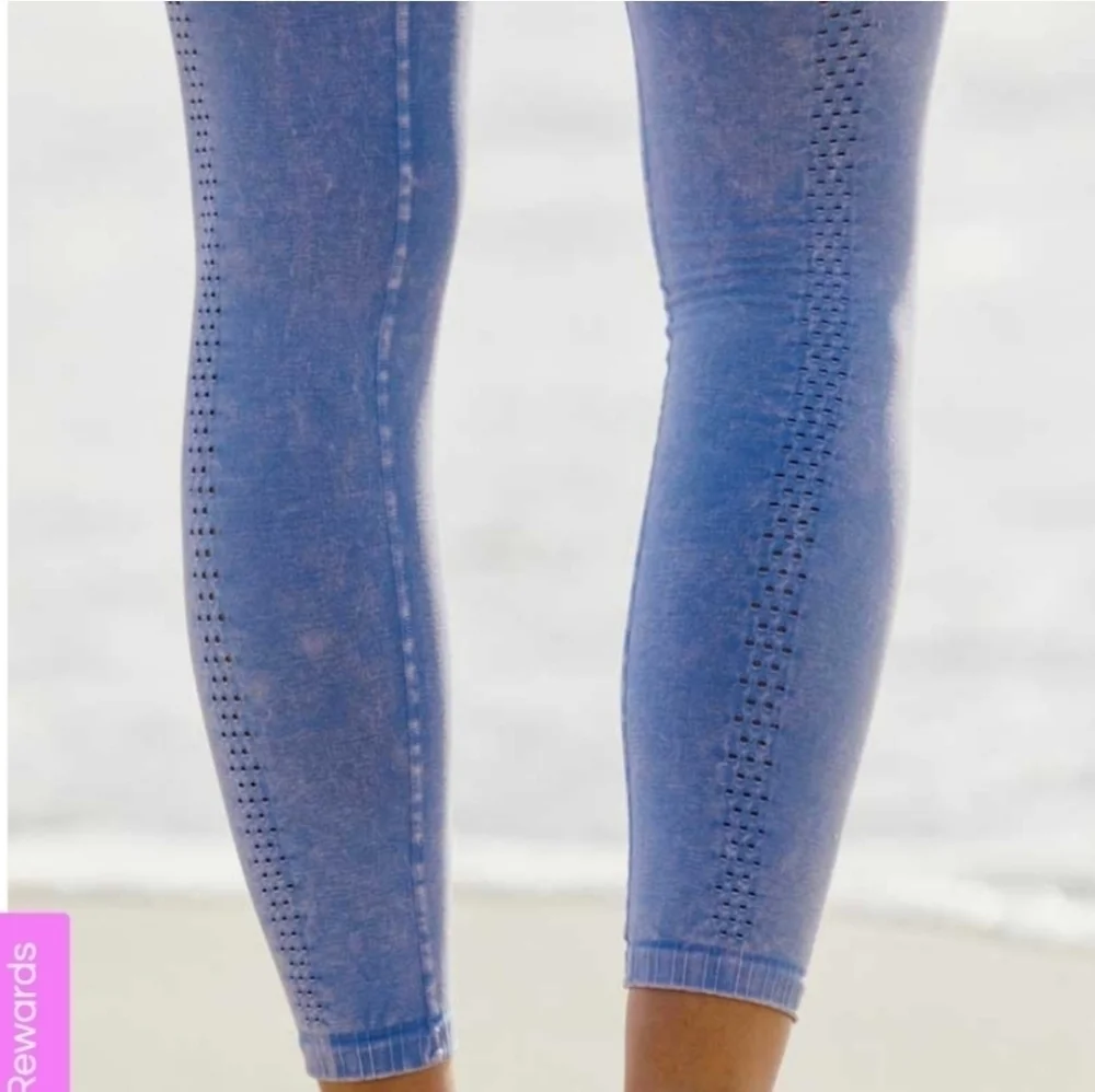 Free People Movement Good Karma High Rise Leggings 7/8 Crop In Vintage Blue